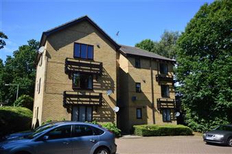 Property image of home to let in Hurst Rd, Ashford